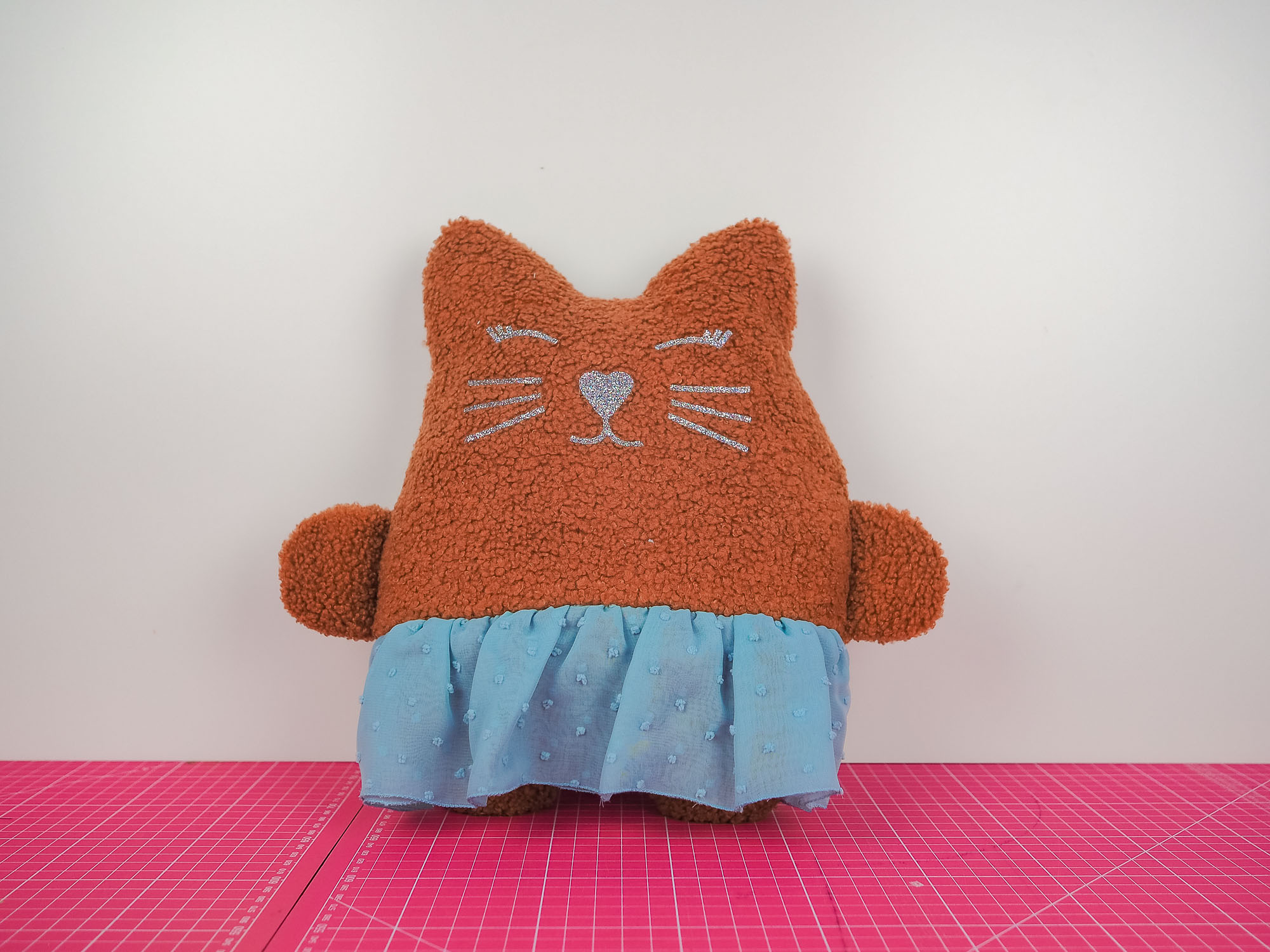 Nana blanc Visage Doudou Petit Patron – Image 3