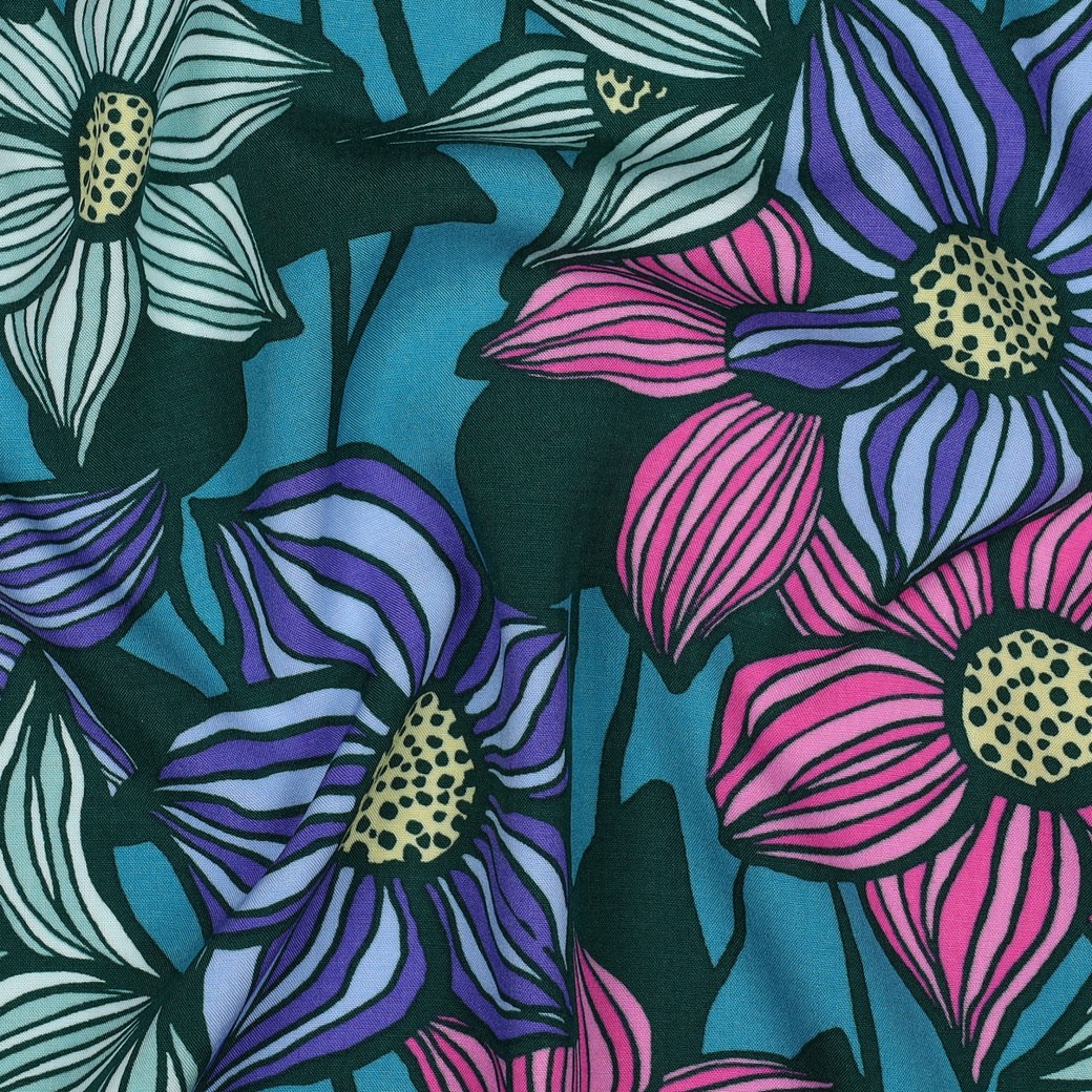 Viscose Ecovero grandes fleurs pétrole bella