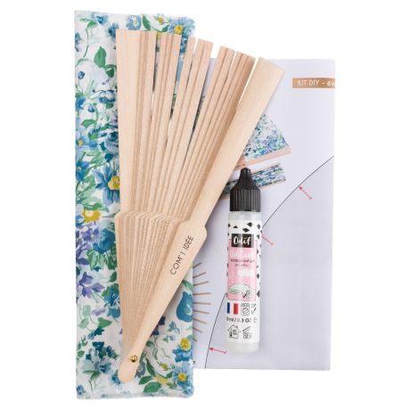 Kit éventail grand modèle Liberty fleurs bleues