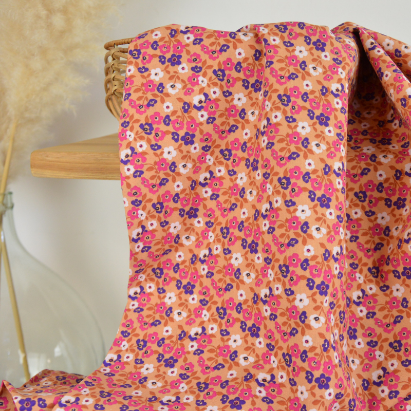 Coton thalie fleurs violettes fond jaune moutarde